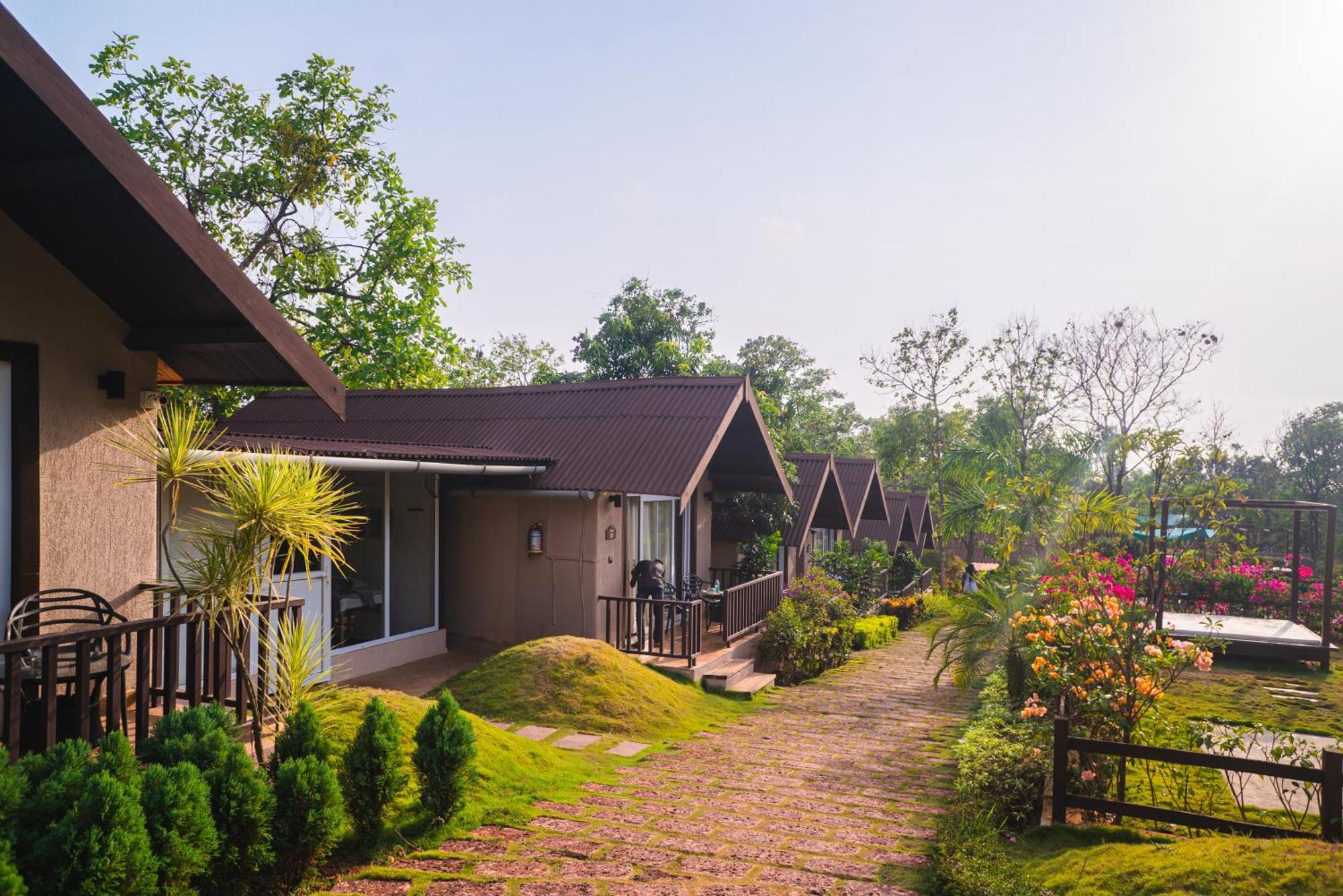 Stone Wood Resort, Mandrem Exterior photo