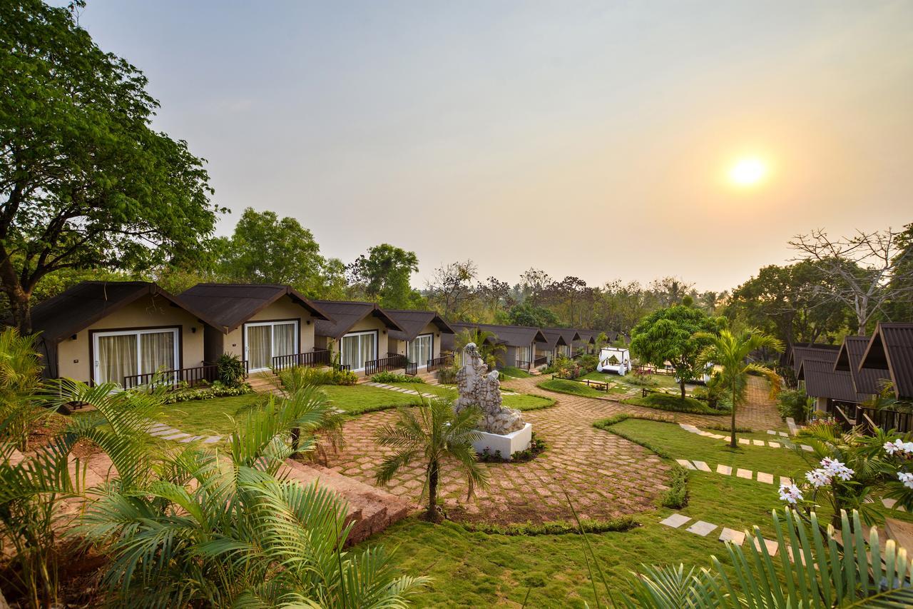 Stone Wood Resort, Mandrem Exterior photo